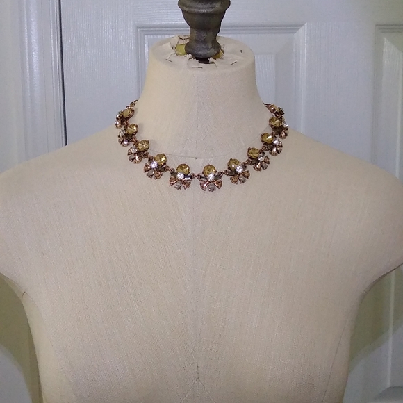 Banana Republic Statement Necklace - Picture 5 of 7